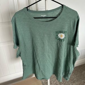 Old Navy Make my Daisy T shirt